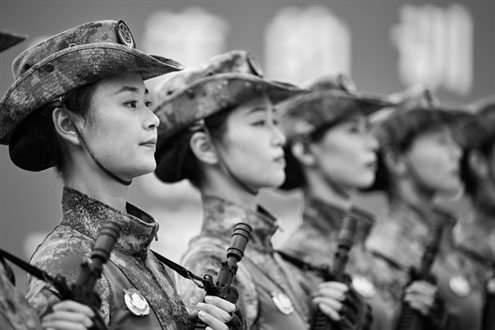 参阅队员在进行训练(8月12日摄)新华社发